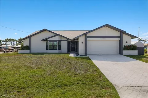 2176 Club House Rd, North Fort Myers, FL 33917