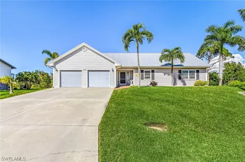 4460 Lake Heather Cir, Saint James City, FL 33956