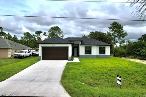 3208 31st St W, Lehigh Acres, FL 33971