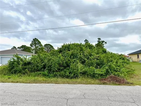 59 Donald Ave S, Lehigh Acres, FL 33976