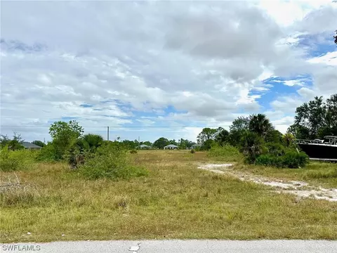 1908 Curry Ave N, Lehigh Acres, FL 33971