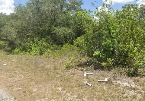 1810 1812 Columbus Ave, Lehigh Acres, FL 33972