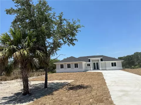7942 17th Pl, Labelle, FL 33935 photo 3