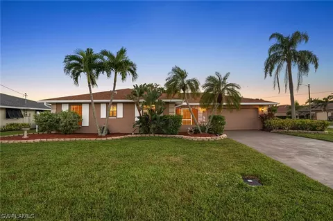 932 SW 52nd St, Cape Coral, FL 33914