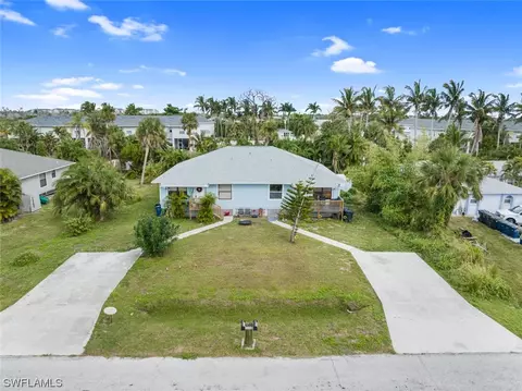 13421423 Heald Ln, Fort Myers, FL 33908