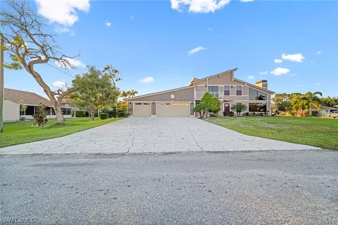 10880 Highland Ave, Fort Myers, FL 33966