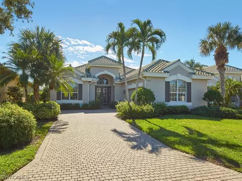 9025 Windswept Dr, Bonita Springs, FL 34135