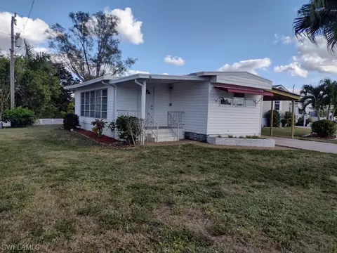 26174 Princess Ln, Bonita Springs, FL 34135