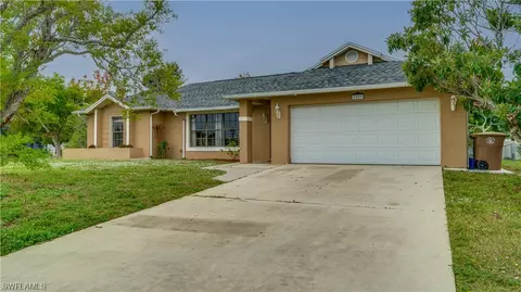 2008 SE 8th Ave, Cape Coral, FL 33990