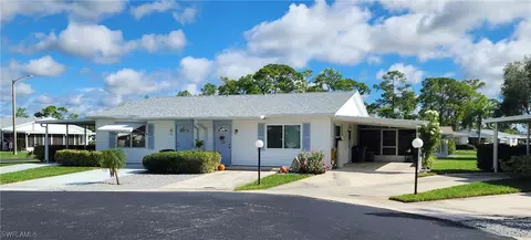 7 Meadow Rue Ct, Lehigh Acres, FL 33936