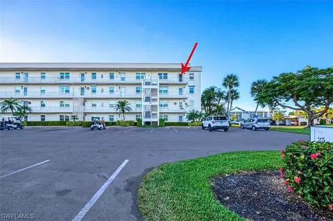 6220 Augusta Dr #406, Fort Myers, FL 33907