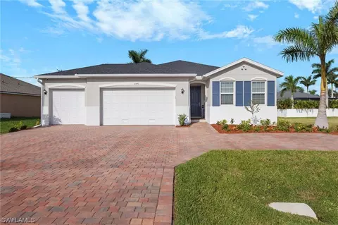 2542 Surfside Blvd, Cape Coral, FL 33914