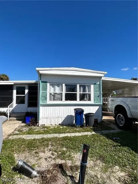 169 Lantern Ln, North Fort Myers, FL 33917