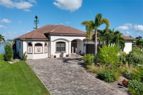 925 SW 51st Ter, Cape Coral, FL 33914