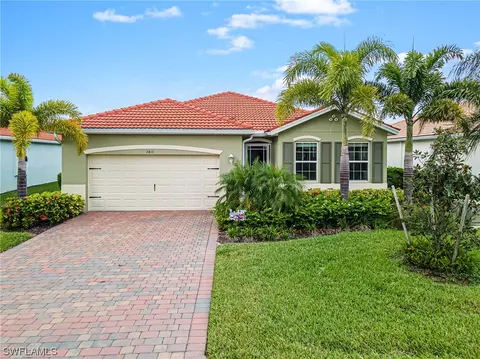 3413 Gold Flower St, Alva, FL 33920