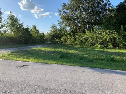 3508 22nd St SW, Lehigh Acres, FL 33976