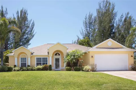 3008 SW 10th Pl, Cape Coral, FL 33914