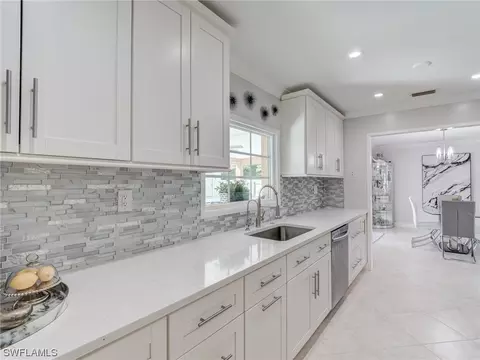 4472 30th Ave SW, Naples, FL 34116