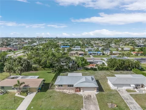 5216 Calusa Ct, Cape Coral, FL 33904