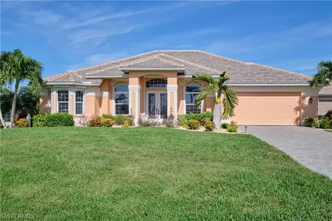 11960 King James Ct, Cape Coral, FL 33991