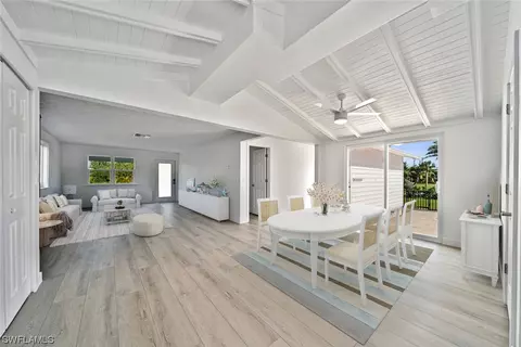 6141 Henderson Rd, Sanibel, FL 33957