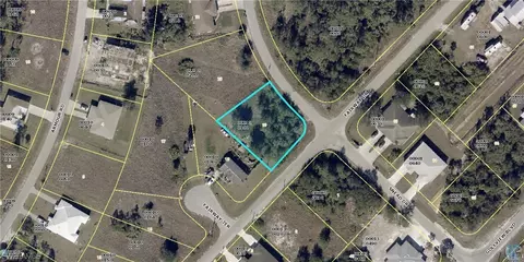 2216-2218 Fairway Dr, Lehigh Acres, FL 33973