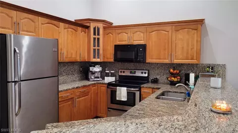 152-154 Pullman St, Lehigh Acres, FL 33974 photo 4