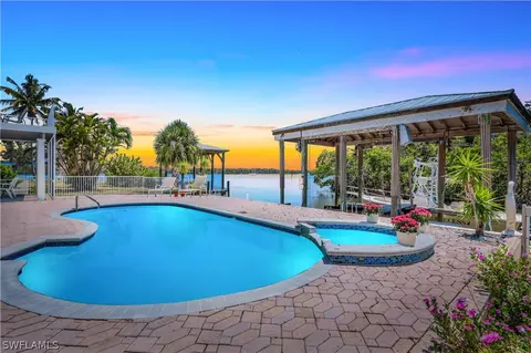 270 Tropical Shores Way, Fort Myers Beach, FL 33931