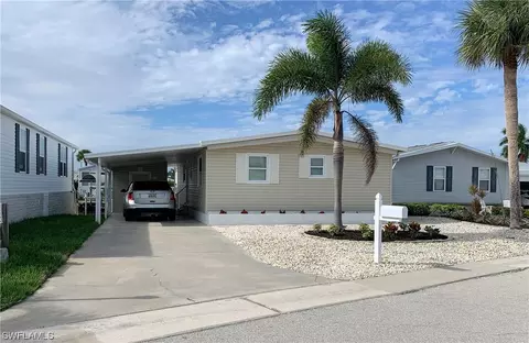 17750 Eglantine Ln, Fort Myers Beach, FL 33931