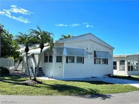 4501 Washington Way E, Estero, FL 33928