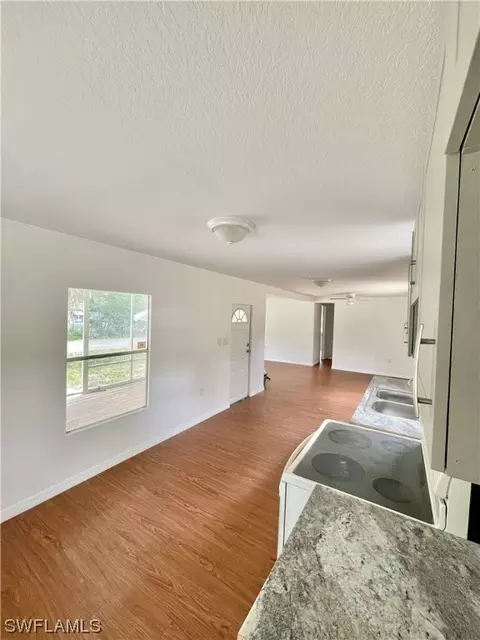 1251 Mohawk Ave, Labelle, FL 33935 photo 7