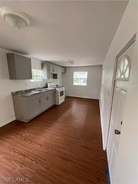 1251 Mohawk Ave, Labelle, FL 33935 photo 5