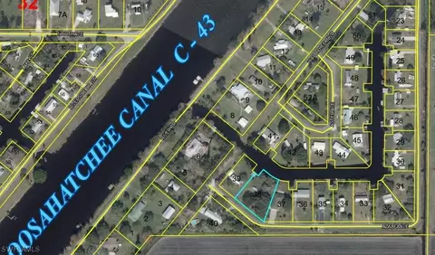 1150 Azalea Ave, Moore Haven, FL 33471