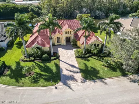 10105 Magnolia Bnd, Bonita Springs, FL 34135