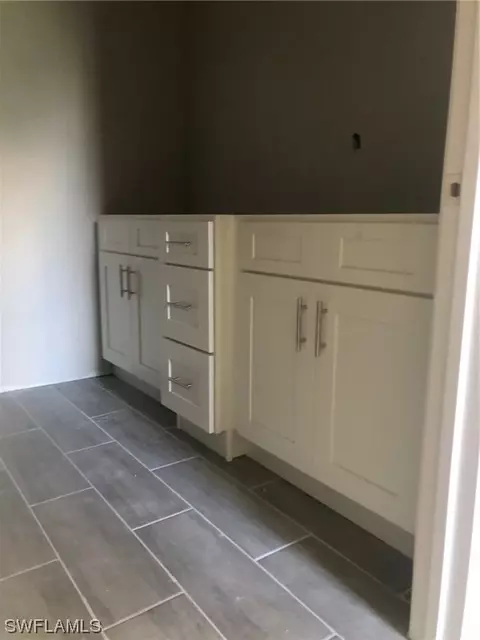 Bath - 8035 Sandy Cir, Labelle, FL 33935 photo 3 of 7