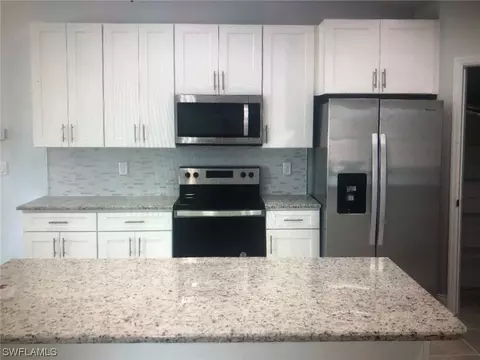 Kitchen - 8035 Sandy Cir, Labelle, FL 33935 photo 1 of 1