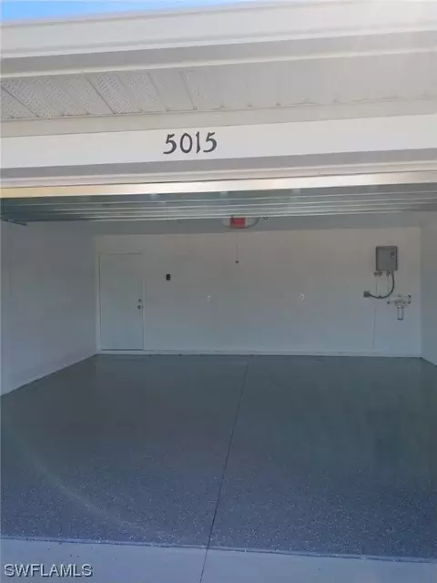 Exterior - 8035 Sandy Cir, Labelle, FL 33935 photo 8 of 11