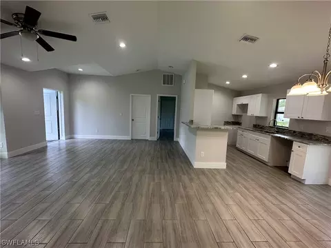 2115 Robert Ave, Alva, FL 33920 photo 7