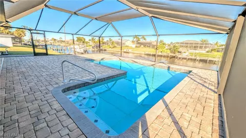 2319 SE 10th Ave, Cape Coral, FL 33990