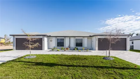 327-329 SW 47th Ter, Cape Coral, FL 33914