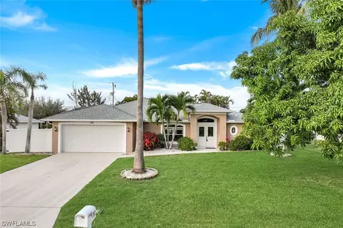 157 SE 17th Ter, Cape Coral, FL 33990