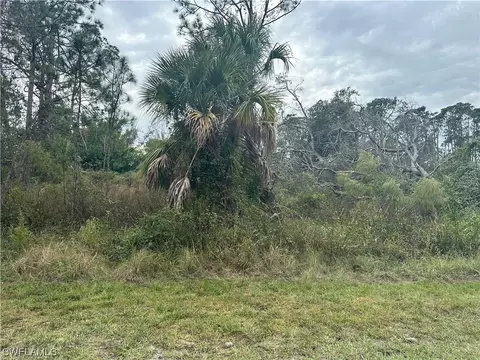 Kumquat St, North Port, FL 34291