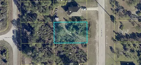 852 Bell Blvd S, Lehigh Acres, FL 33974