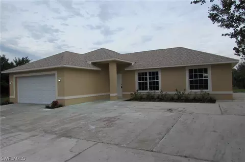 1412 Henry Ave, Lehigh Acres, FL 33972