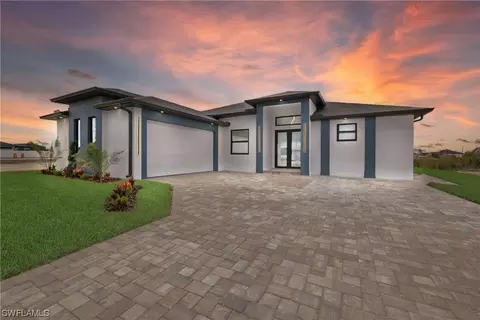 7 NE 8th Ter, Cape Coral, FL 33909
