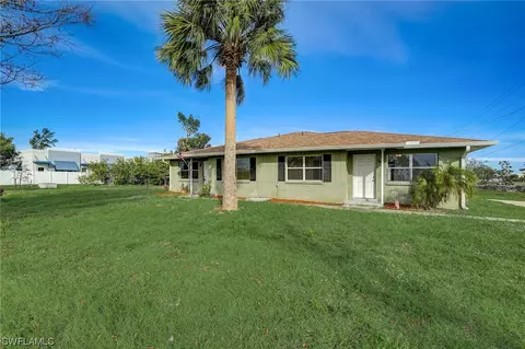 1948 Skyline Blvd, Cape Coral, FL 33991