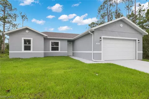 712 Wellington Ave, Lehigh Acres, FL 33972