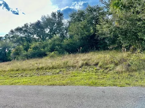 1619 Canton Ave, Lehigh Acres, FL 33972