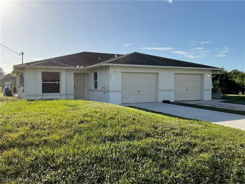 2433-2435 Paul Ave S, Lehigh Acres, FL 33973