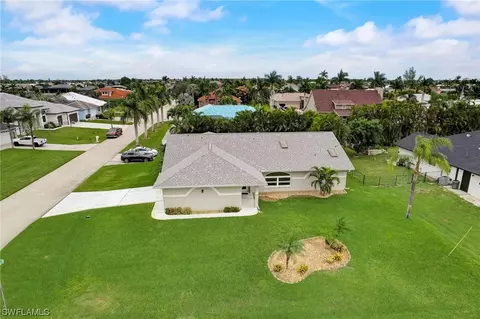 2317 SW 44th Ter, Cape Coral, FL 33914